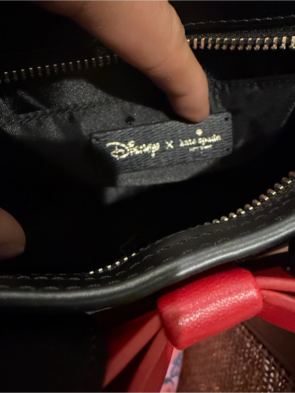 NWOT Disney X Kate Spade Minnie 3D Crossbody Bag - Picture 8 of 8
